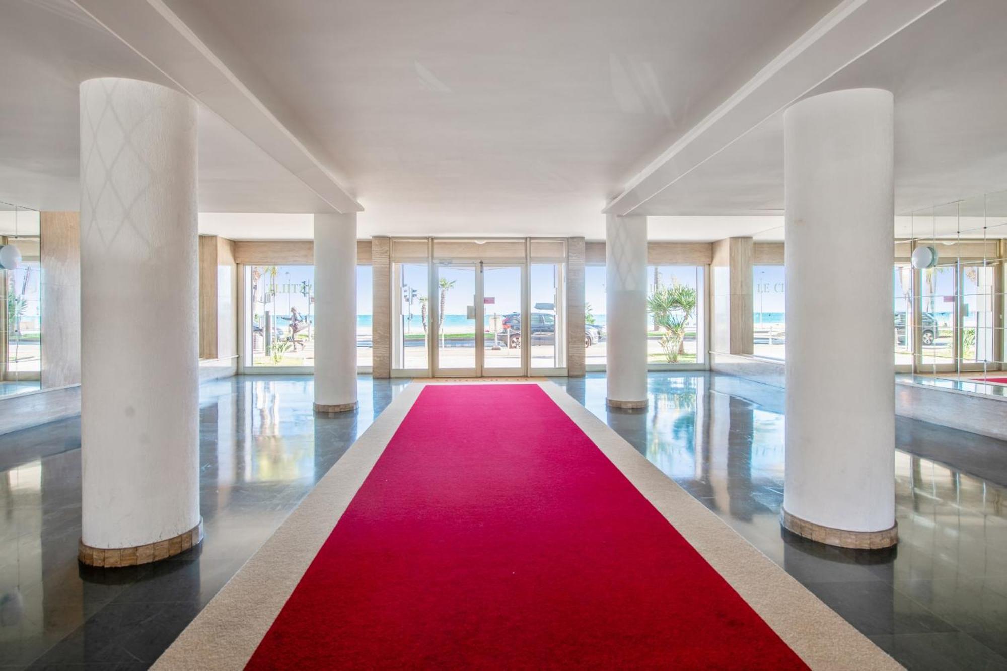 Le Balcon Sur La Baie - Welkeys Daire Cagnes-sur-Mer Dış mekan fotoğraf