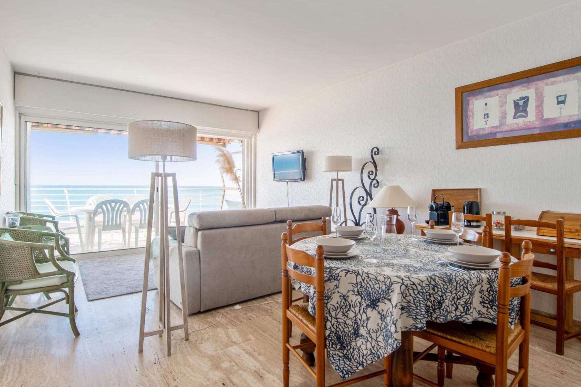 Le Balcon Sur La Baie - Welkeys Daire Cagnes-sur-Mer Dış mekan fotoğraf